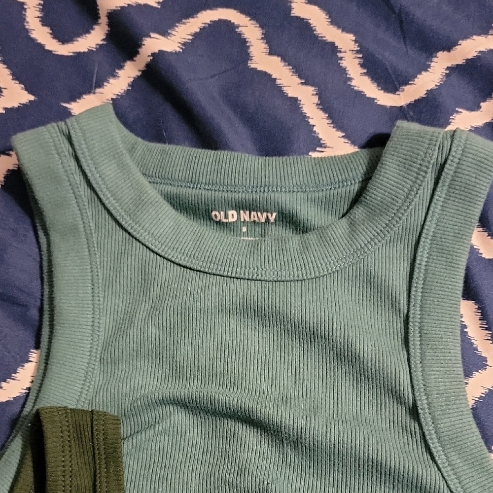 Old Navy Women's Tank Tops - Teal, Forest Green, and Black - Picture 3 of 4